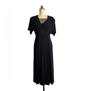 Vintage 1920s/1930s Black Plunging Neckline Lace Pleated Lace Elegant W/Train